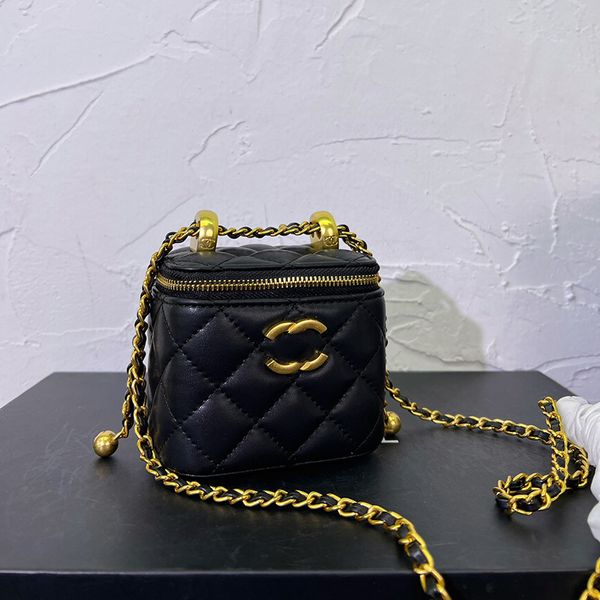 designer mini makeup bag portable crossbody bags leather ringer grain seam double gold ball shoulder bags hardware metal buckle makeup box f
designer mini makeup bag portable crossbody bags leather ringer grain seam double gold ball shoulder bags hardware metal buckle makeup box f