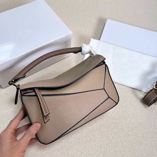 classic calfskin geometric bag fashion classic women handbag luxury one shoulder oblique span bags r bag purse high-quality
classic calfskin geometric bag fashion classic women handbag luxury one shoulder oblique span bags r bag purse high-quality