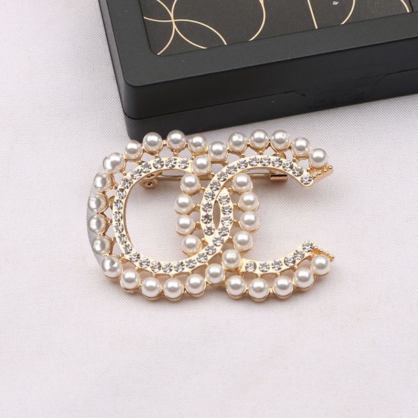 famous design luxury brooch women letter designer pearl diamond elegant brooches suit pin fashion jewelry gift clothing accessories 20style, Gray
famous design luxury brooch women letter designer pearl diamond elegant brooches suit pin fashion jewelry gift clothing accessories 20style, Gray