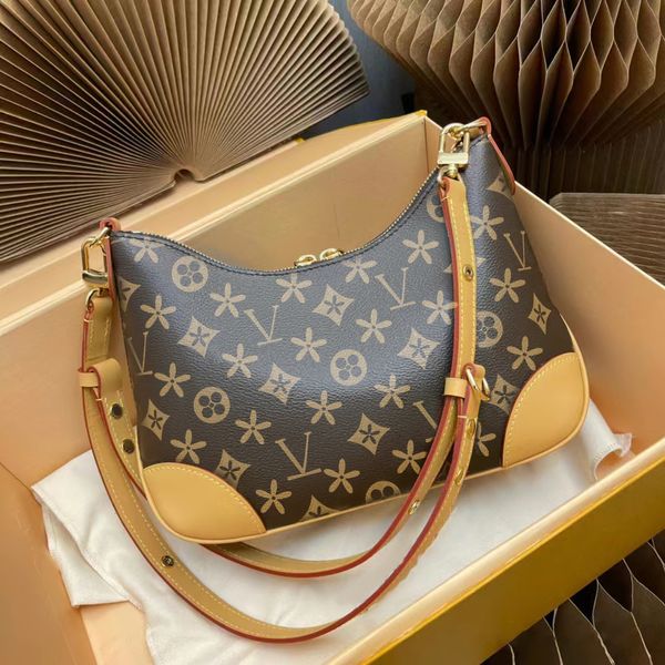 m45832 boulogne shoulder bags louvis luxury handbags tote bag cowhide womens gym pochette mens designer beach bag gold chain cross body clut
m45832 boulogne shoulder bags louvis luxury handbags tote bag cowhide womens gym pochette mens designer beach bag gold chain cross body clut