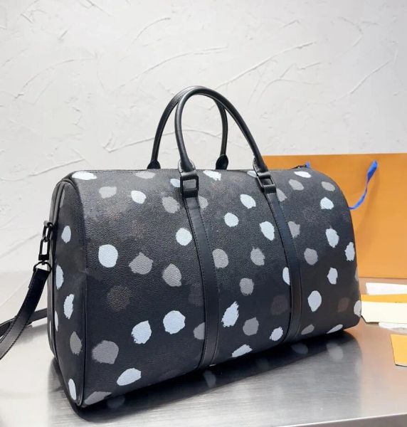large traveling pocket handbag bag men crossbody bags wide strap genuine leather zipper closure women airport tote shopping bags 2305238pe
large traveling pocket handbag bag men crossbody bags wide strap genuine leather zipper closure women airport tote shopping bags 2305238pe