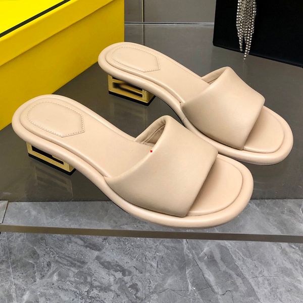 2023 fashion summer ladies slippers metal studs designer sandals fashion leather beach comfort outer flats women shoes -073, Black
2023 fashion summer ladies slippers metal studs designer sandals fashion leather beach comfort outer flats women shoes -073, Black