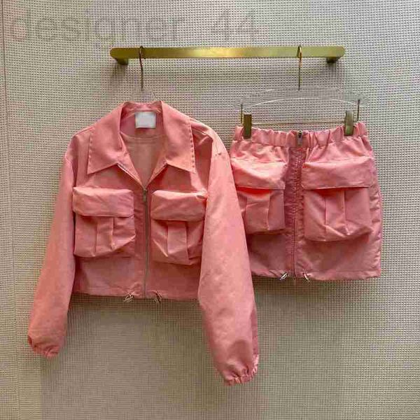 two piece dress luxuriouswomen piedress tracksuit skirts set long sleeve solid colour jacket and elasticity waist shorts suit 2023 new piest, White
two piece dress luxuriouswomen piedress tracksuit skirts set long sleeve solid colour jacket and elasticity waist shorts suit 2023 new piest, White