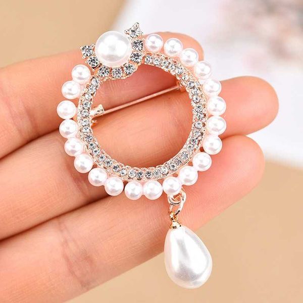 pins brooches new imitation pearl flower brooch cute gold crystal brooch women's clothing lapel pin buckle jewelry accessories gift g22, Gray
pins brooches new imitation pearl flower brooch cute gold crystal brooch women's clothing lapel pin buckle jewelry accessories gift g22, Gray