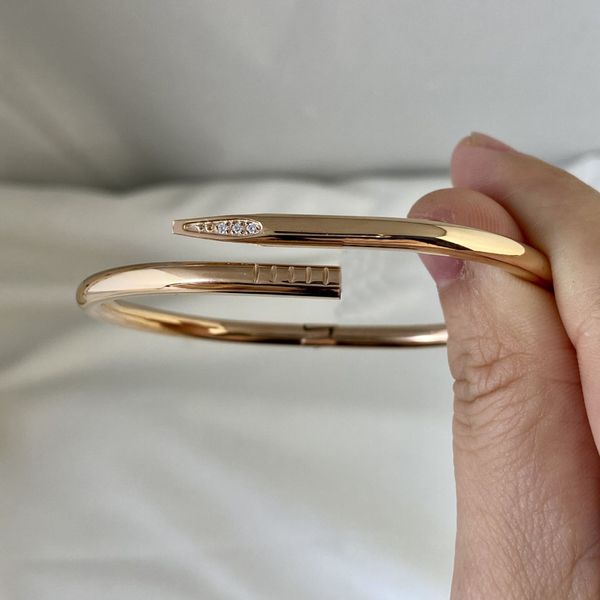 nail bracelet designer bracelets luxury bangles jewelry for women fashion bangle titanium steel alloy gold-plated silver rose black never fa
nail bracelet designer bracelets luxury bangles jewelry for women fashion bangle titanium steel alloy gold-plated silver rose black never fa