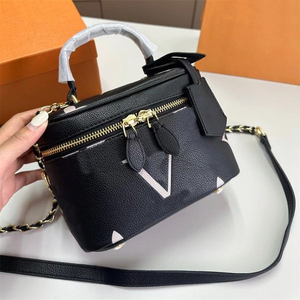 2023 mini cosmetic bags crossbody designer bag woman makeup bag fashion single shoulder chain handbag luxurys handbags leather flowers 5a
2023 mini cosmetic bags crossbody designer bag woman makeup bag fashion single shoulder chain handbag luxurys handbags leather flowers 5a