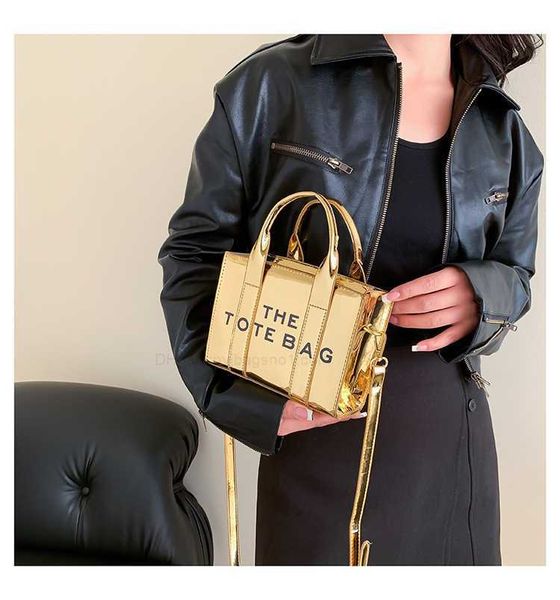 the tote marc women's spring new lacquer printed letter handheld tote small and high end fashion bag jacobstjahjocobs
the tote marc women's spring new lacquer printed letter handheld tote small and high end fashion bag jacobstjahjocobs