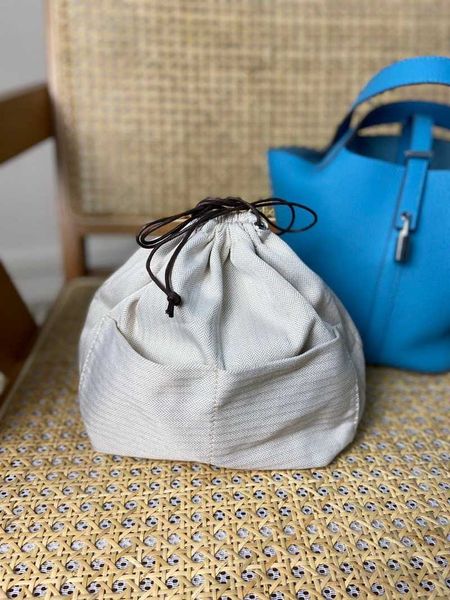 designer handbag picotin lock cargo 2023 summer new h family tc first layer kraft vegetable basket women's bag leather bucket bag fashi
designer handbag picotin lock cargo 2023 summer new h family tc first layer kraft vegetable basket women's bag leather bucket bag fashi