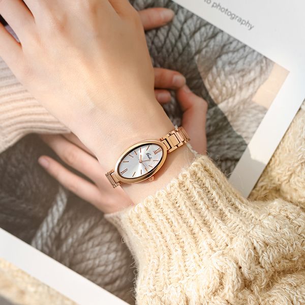 high end brand women's watch small green oval steel band automatic watch aaa fashion accessory bracelet, Slivery;brown
high end brand women's watch small green oval steel band automatic watch aaa fashion accessory bracelet, Slivery;brown