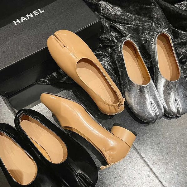 soft cowhide personalized split toe 2023 spring new thick heel pig's feet grandma shoes full leather mid mouth single shoe women, Black
soft cowhide personalized split toe 2023 spring new thick heel pig's feet grandma shoes full leather mid mouth single shoe women, Black