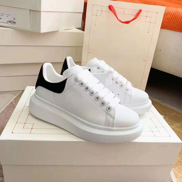 designer white high-quality sneakers fashionable all-match shoes non-slip running breathable casual shoes size35-45
designer white high-quality sneakers fashionable all-match shoes non-slip running breathable casual shoes size35-45