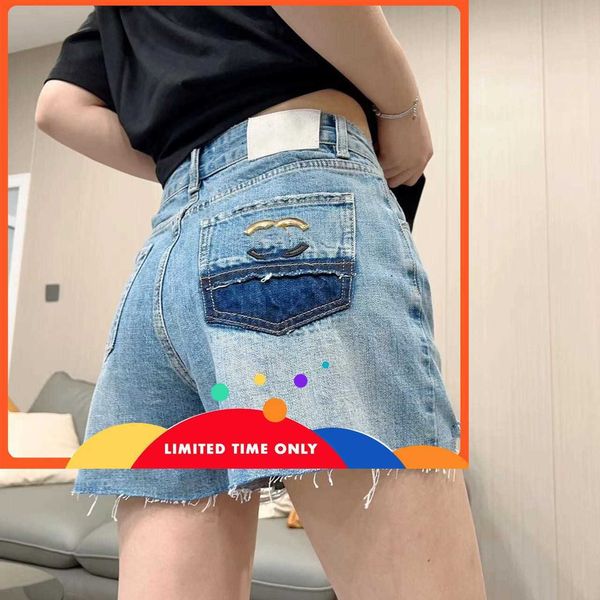 nanyou women's 23 new metal cc letter embroidery with old and damaged holes washed high waist straight barrel denim shorts, Blue
nanyou women's 23 new metal cc letter embroidery with old and damaged holes washed high waist straight barrel denim shorts, Blue