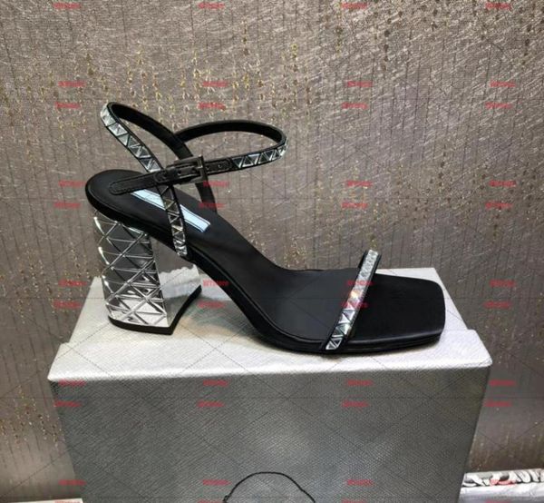2022 satin sandals with crystals highheeled sandals engraved motif decorating the metallic heel slippers loafers muller shoes upp8114811, Black
2022 satin sandals with crystals highheeled sandals engraved motif decorating the metallic heel slippers loafers muller shoes upp8114811, Black