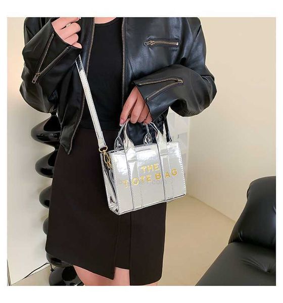 the tote marc women's spring new lacquer printed letter handheld tote small and high end fashion bag jacobsnle0jocobs
the tote marc women's spring new lacquer printed letter handheld tote small and high end fashion bag jacobsnle0jocobs