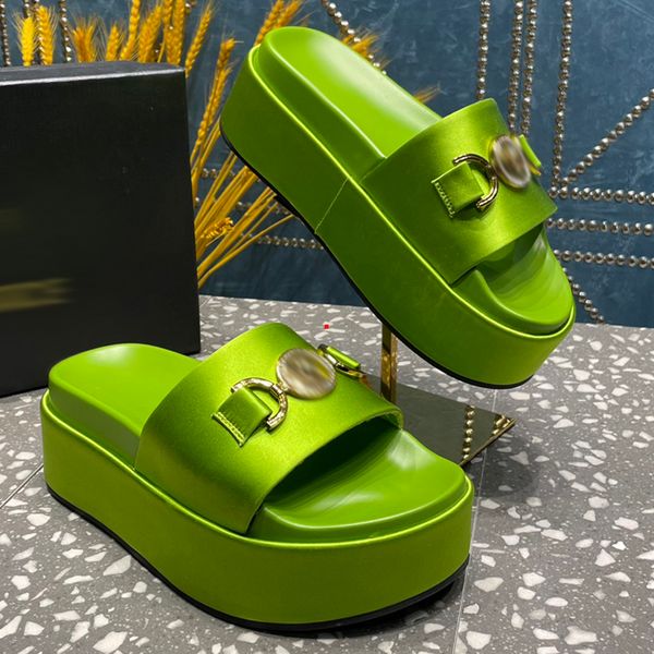 2023 fashion woman embroidered fabric slides slippers black beige multicolor embroidery mules womens home flip flops casual sandals summer l
2023 fashion woman embroidered fabric slides slippers black beige multicolor embroidery mules womens home flip flops casual sandals summer l