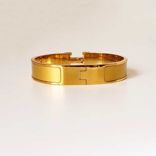 hemres designer bracelet classic 18k gold bangle for enamel men women cuff lover's bracelet 12mm wide with gift bag 0uft, Black
hemres designer bracelet classic 18k gold bangle for enamel men women cuff lover's bracelet 12mm wide with gift bag 0uft, Black