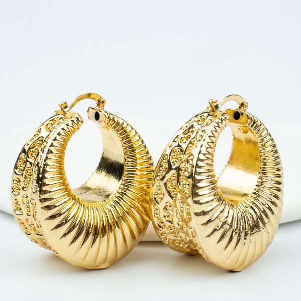 huggie dubai gold color hoop earrings women fashion jewelry ethiopian african earrings for brazilian weddings gold plated ear jewelry, Golden;silver
huggie dubai gold color hoop earrings women fashion jewelry ethiopian african earrings for brazilian weddings gold plated ear jewelry, Golden;silver