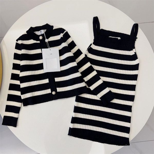 Designer Baby Girls Clothing Children Long Sleeve Knitted Dress Set Classic Brand Clothes Spring Kids Spring Dress Set Luxury Letter Clothes, Khaki
Designer Baby Girls Clothing Children Long Sleeve Knitted Dress Set Classic Brand Clothes Spring Kids Spring Dress Set Luxury Letter Clothes, Khaki