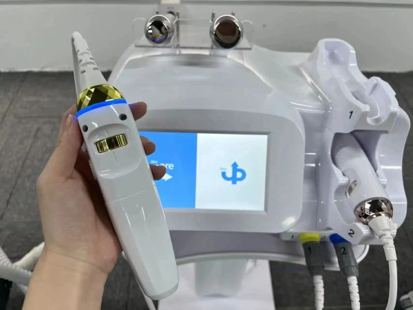 4 in 1 ultrasonic other beauty equipment anti-wrinkle anti-aging skin rejuvenation anti wrinkle face lifting machine beauty wrinkle remover
4 in 1 ultrasonic other beauty equipment anti-wrinkle anti-aging skin rejuvenation anti wrinkle face lifting machine beauty wrinkle remover