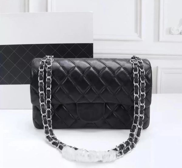 double letter c cf plaid bag designer channelled shoulder chain clutch flap tote bag cavir wallet check velour thread solid hasp waist squar
double letter c cf plaid bag designer channelled shoulder chain clutch flap tote bag cavir wallet check velour thread solid hasp waist squar