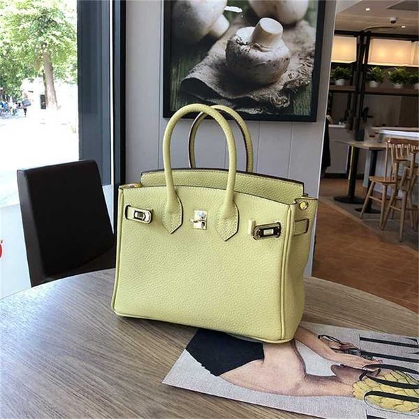family h luxurys birkins 7a bag tote style chicken yellow leather cow leather handbag women's lychee pattern fashionable one shoulder m
family h luxurys birkins 7a bag tote style chicken yellow leather cow leather handbag women's lychee pattern fashionable one shoulder m