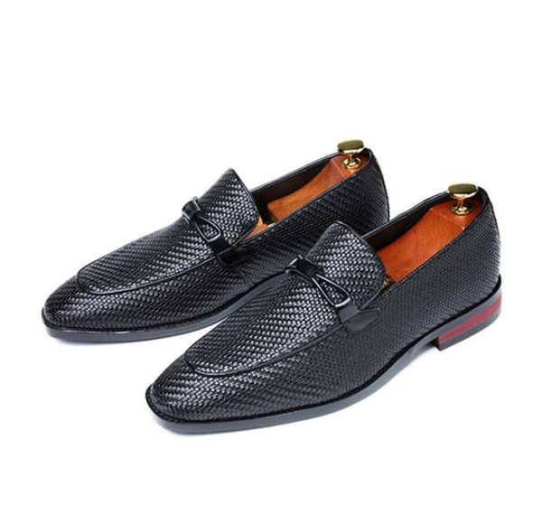 2020 men039s formal wedding shoes england retro tassel braided pattern loafers men business dress shoes pointed flats6046302, Black
2020 men039s formal wedding shoes england retro tassel braided pattern loafers men business dress shoes pointed flats6046302, Black