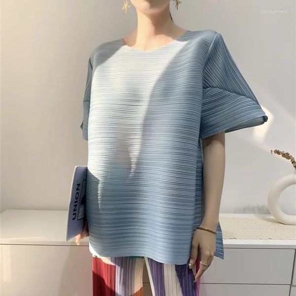 2023 women's t shirts solid color women's large size design sense high-end tees miyake pleated summer casual sleeves loose, White
2023 women's t shirts solid color women's large size design sense high-end tees miyake pleated summer casual sleeves loose, White