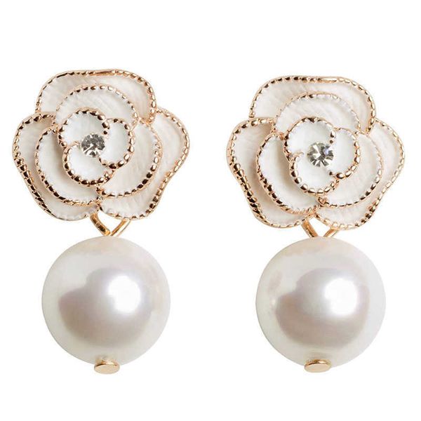 pins needles designer imitates pearl camellia charm pendant earrings g220523, Silver
pins needles designer imitates pearl camellia charm pendant earrings g220523, Silver
