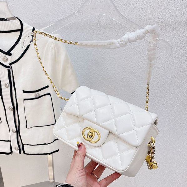 designer bag luxurys tote bag mini handle wallet gold ball vintage exquisite retro lambskin crossbody high-quality daily shopping middle siz
designer bag luxurys tote bag mini handle wallet gold ball vintage exquisite retro lambskin crossbody high-quality daily shopping middle siz