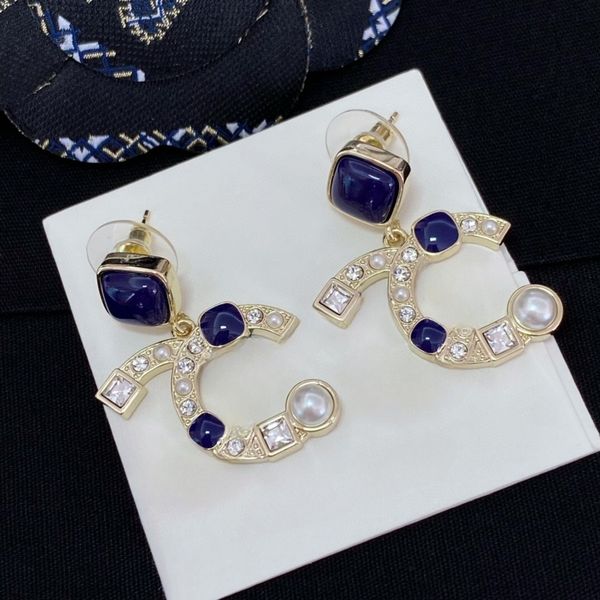 well sale original single high-end quality luxury quality square and circular diamonds and blue enamel ear studs and drop earrings have box, Golden;silver
well sale original single high-end quality luxury quality square and circular diamonds and blue enamel ear studs and drop earrings have box, Golden;silver