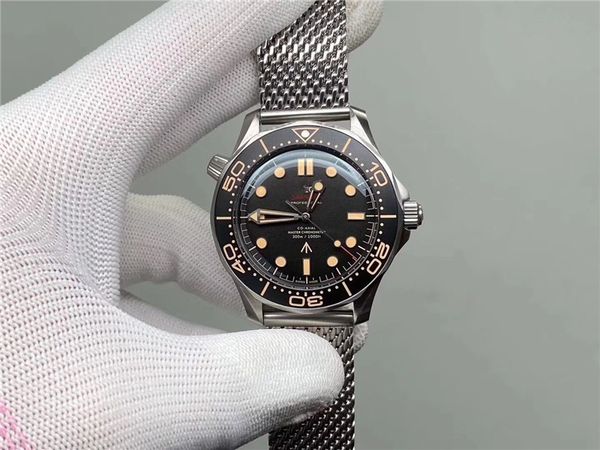 classic men's luxury brand automatic watch luminous steel mesh with wool belt classic watch, Slivery;golden
classic men's luxury brand automatic watch luminous steel mesh with wool belt classic watch, Slivery;golden