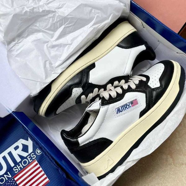 autry little white 2023 new genuine leather sports leisure panda korean small panel shoes female
autry little white 2023 new genuine leather sports leisure panda korean small panel shoes female