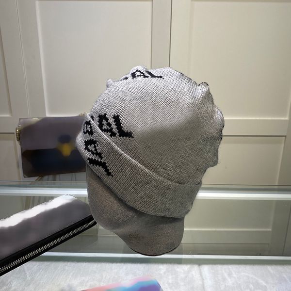 fashion designers luxury letter baseball cap woman caps manempty embroidery sun hats leisure design block hat embroidered washed sunscreen, Blue;gray
fashion designers luxury letter baseball cap woman caps manempty embroidery sun hats leisure design block hat embroidered washed sunscreen, Blue;gray