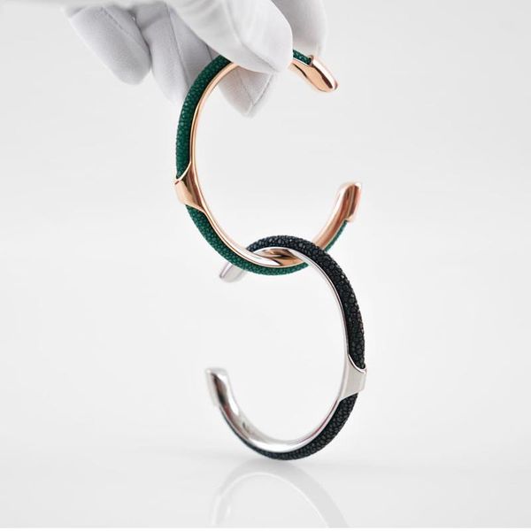 bangle bc charm bracelet femme stainless steel c shape with stingray skin diy plating four color bangles, Black
bangle bc charm bracelet femme stainless steel c shape with stingray skin diy plating four color bangles, Black