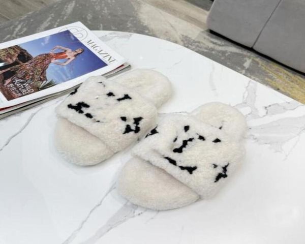 luxury designer women slides sandal bom dia flat mule slipper patent canvas men women beach slides rubber soles summer flip flops 4383723, Black
luxury designer women slides sandal bom dia flat mule slipper patent canvas men women beach slides rubber soles summer flip flops 4383723, Black