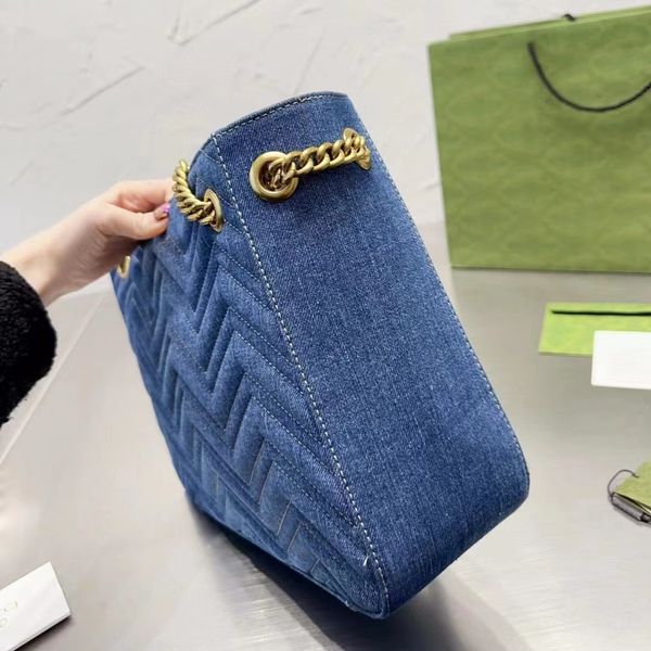 crossbody bags women luxury designer tote designer women tote stripes plain chains sky blue large high capacity womens handbag designer bag
crossbody bags women luxury designer tote designer women tote stripes plain chains sky blue large high capacity womens handbag designer bag