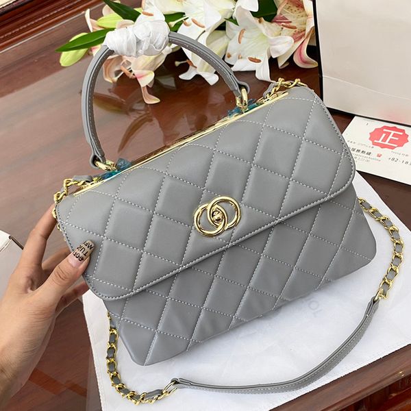 exquisite retro elegant designer bag cf handle the tote bag wallet gold chain matel logo vintage lambskin crossbody white black gray daily s
exquisite retro elegant designer bag cf handle the tote bag wallet gold chain matel logo vintage lambskin crossbody white black gray daily s
