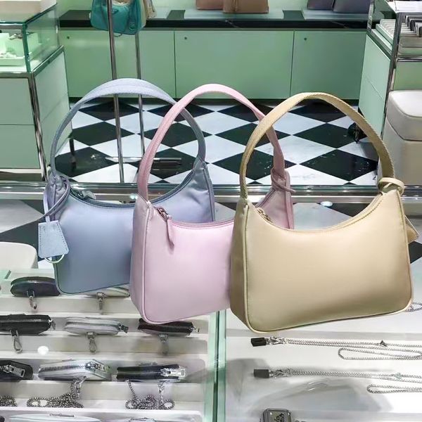 designer genuine leather 3piece pink bag wholesale luxurys handbag womens mens nylon bag fashion trio messenger bag crossbody woman purse cl
designer genuine leather 3piece pink bag wholesale luxurys handbag womens mens nylon bag fashion trio messenger bag crossbody woman purse cl