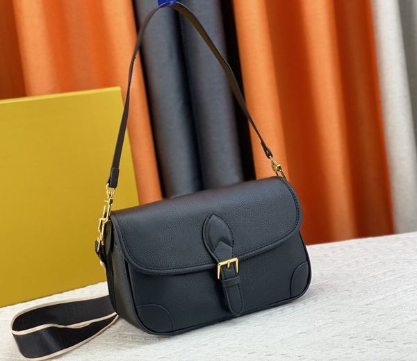 designer women shoulder bags luxury diane handbags embossed flower letter empreinte crossbody bag quality leather ladies underarm pouch fash
designer women shoulder bags luxury diane handbags embossed flower letter empreinte crossbody bag quality leather ladies underarm pouch fash