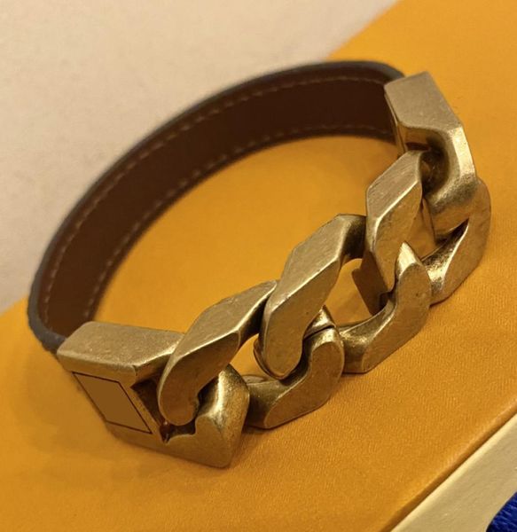 zb006yx classic fashion brown black pu leather letter bracelet with gift box rough cutout chain charm bracelets9428223, Golden;silver
zb006yx classic fashion brown black pu leather letter bracelet with gift box rough cutout chain charm bracelets9428223, Golden;silver