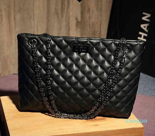 2022 evening bag fashion lingge chain xiaoxiangfeng large portable one shoulder women039s bag9807635
2022 evening bag fashion lingge chain xiaoxiangfeng large portable one shoulder women039s bag9807635