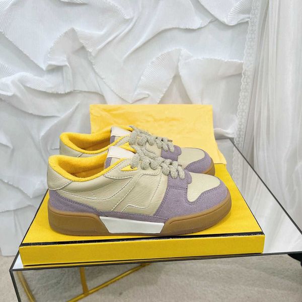 2023 new fd casual women's shoes suede color matching lace up couple sports shoes breathable flat bottom student board shoes
2023 new fd casual women's shoes suede color matching lace up couple sports shoes breathable flat bottom student board shoes