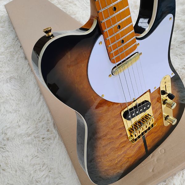 this is a classic shiny water ripple electric guitar. it's exquisitely done and beautifully toned. is it to send home
this is a classic shiny water ripple electric guitar. it's exquisitely done and beautifully toned. is it to send home