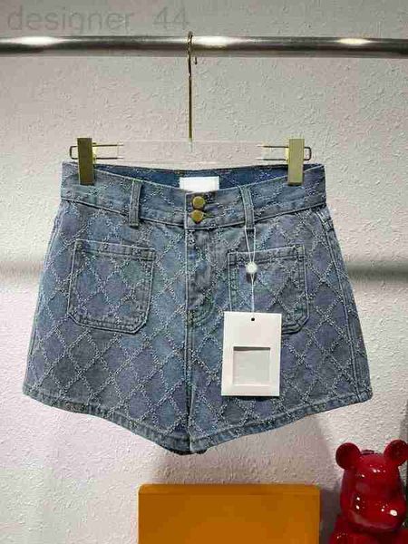 women's shorts luxuriousfashion leather patchwork plaid denim short2023 summer waist skinny short jeans for woman 13x2, White;black
women's shorts luxuriousfashion leather patchwork plaid denim short2023 summer waist skinny short jeans for woman 13x2, White;black