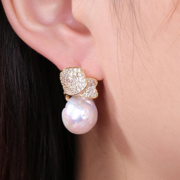 knot new temperament luxury women's drop earrings ladylike zircon natural freshwater pearl earrings accessory elegant gift for party, Silver
knot new temperament luxury women's drop earrings ladylike zircon natural freshwater pearl earrings accessory elegant gift for party, Silver