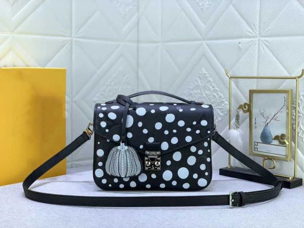 genuine metis leather women luxurys flap pursedesigners bags lady handbags messenger crossbody shoulder bag totes wallet
genuine metis leather women luxurys flap pursedesigners bags lady handbags messenger crossbody shoulder bag totes wallet