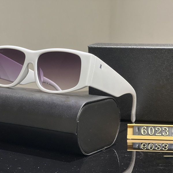 designer glasses street catwalk style goggles outdoor beach sunglasses are very popular with young people 333, White;black
designer glasses street catwalk style goggles outdoor beach sunglasses are very popular with young people 333, White;black