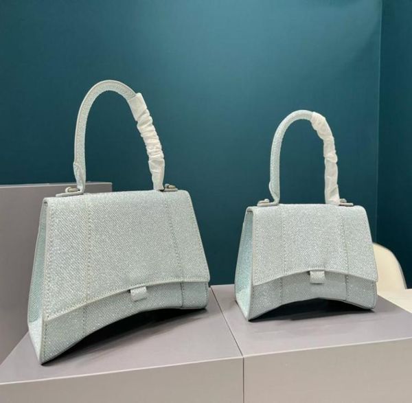mini totes fashionable design hourglass bag shining starry sky nove patent leather handbags with irregular shape hand5827350
mini totes fashionable design hourglass bag shining starry sky nove patent leather handbags with irregular shape hand5827350