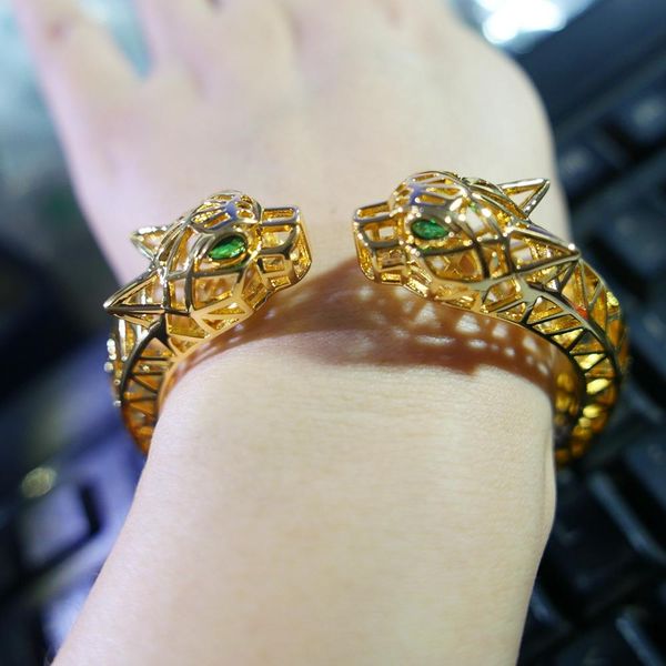 bangle luxuri hollow out double head leopard bracelet zircon stone animal panther cuff bangle for men or women designer copper jewelry, Black
bangle luxuri hollow out double head leopard bracelet zircon stone animal panther cuff bangle for men or women designer copper jewelry, Black