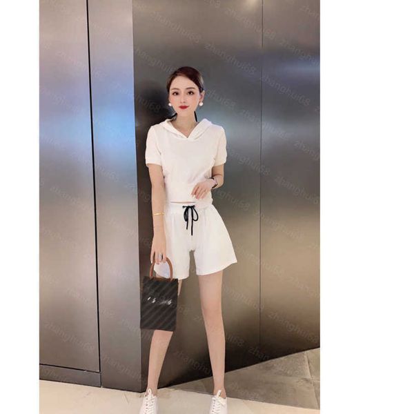 23ss casual suit women shorts sets womens designer clothing heavy embroidery alphabet logo hooded short sleeve t-shirt elastic waist shorts, White
23ss casual suit women shorts sets womens designer clothing heavy embroidery alphabet logo hooded short sleeve t-shirt elastic waist shorts, White